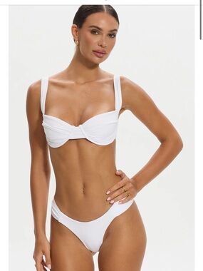 ALT Adelina Bottoms